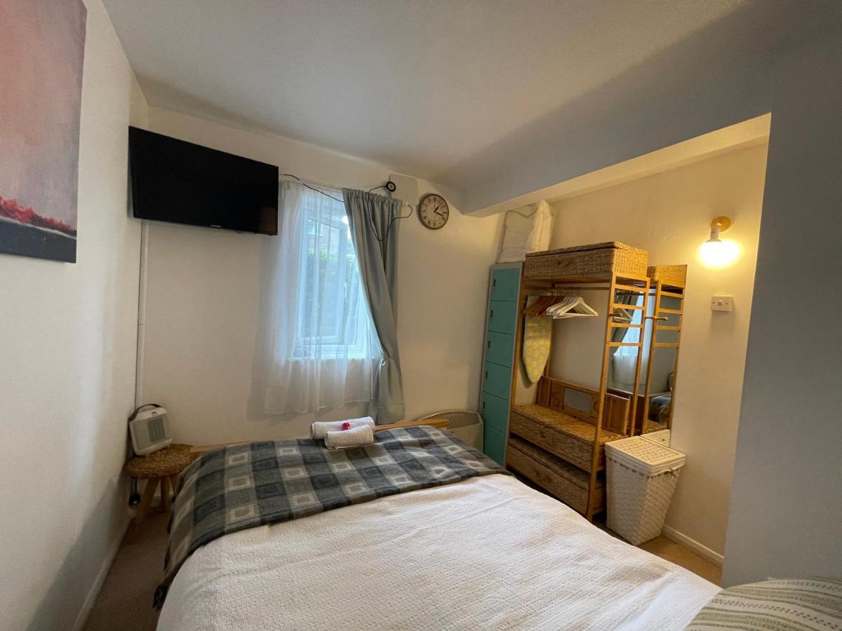 Grundy House Apartment Ъксбридж Екстериор снимка